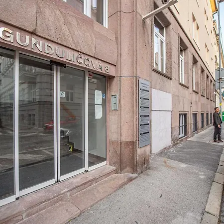 Blue President * ברטיסלאבה